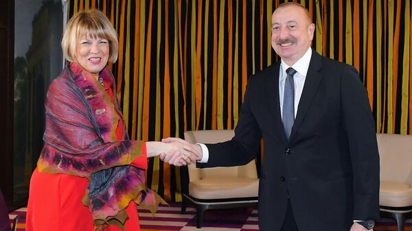 В Мюнхене встретились Президент Ильхам Алиев и генеральный секретарь ОБСЕ Хельга-Мария Шмид - Sputnik Азербайджан