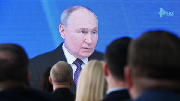Rusiya prezidenti V.Putinin mesajının yayımı - Sputnik Azərbaycan