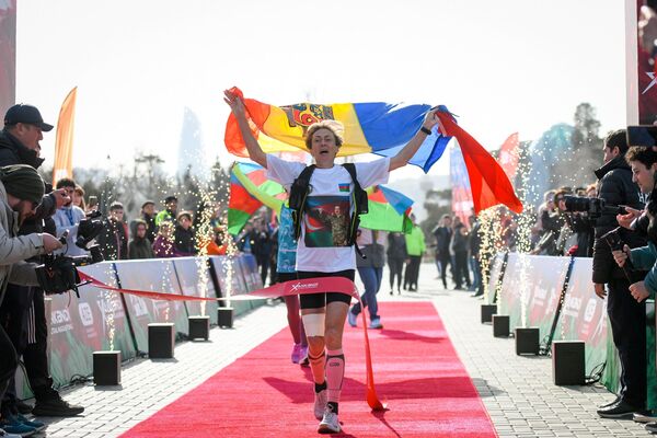 Xankəndi - Bakı ultra marafonunun iştirakçısı. - Sputnik Azərbaycan