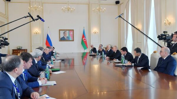 Встреча Президента Азербайджана Ильхама Алиева с председателем Правительства России - Sputnik Азербайджан