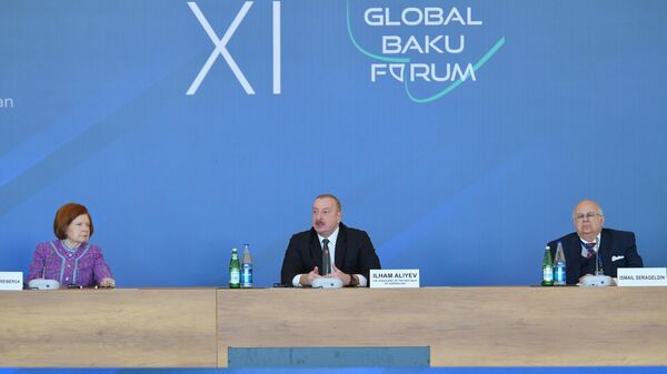 Prezident İlham Əliyev Bakıda “Parçalanmış dünyanın bərpası” mövzusunda XI Qlobal Bakı Forumunda iştirak edir - Sputnik Azərbaycan