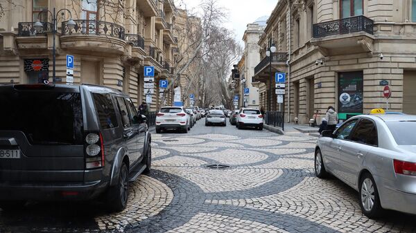 Центр Баку закрывают для движения частных транспортных средств