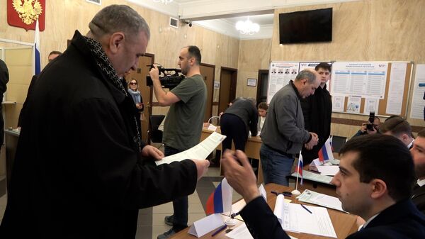 Как проходит голосование в посольстве России в Азербайджане?  - Sputnik Азербайджан