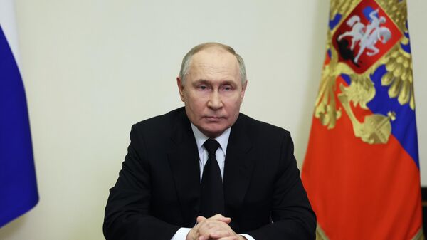 Президент РФ Владимир Путин - Sputnik Азербайджан