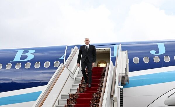 22 апреля Президент Азербайджанской Республики Ильхам Алиев по приглашению Президента Российской Федерации Владимира Путина совершил рабочий визит в Москву. - Sputnik Азербайджан