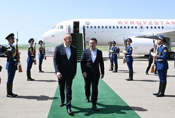 Президент Ильхам Алиев и Президент Садыр Жапаров посетили город Агдам. - Sputnik Азербайджан