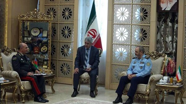 Командующий Отдельной общевойсковой армией совершает официальный визит в Иран - Sputnik Азербайджан