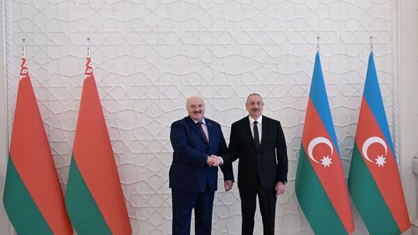  Александр Лукашенко и Ильхам Алиев - Sputnik Азербайджан