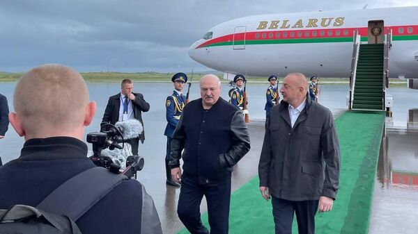  Алиев встретил Лукашенко в Физули - Sputnik Азербайджан