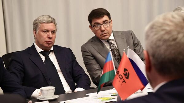 Визит делегации Ульяновской области под руководством губернатора Алексея Русских в Баку - Sputnik Азербайджан