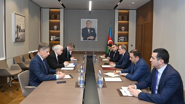 Байрамов и Ховаев обсудили перспективы мирного процесса между Азербайджаном и Арменией
 - Sputnik Азербайджан