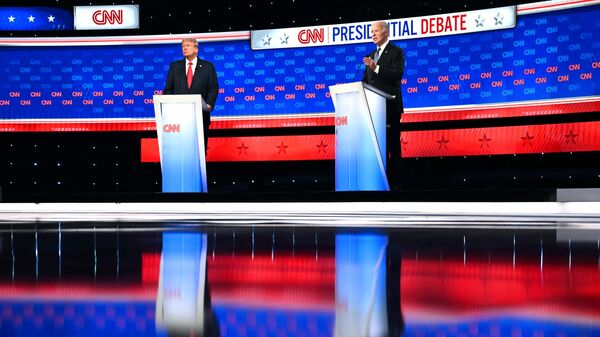 Первые предвыборные дебаты президента США Джо Байдена и его предшественника Дональда Трампа  - Sputnik Azərbaycan