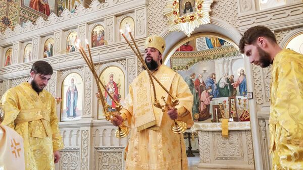 День всех святых в Баку: владыка Алексий совершил богослужение и обратился к верующим