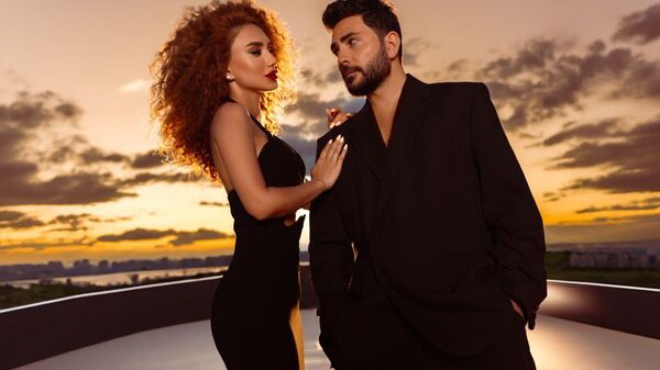 Азербайджанские певцы предстали в образе влюбленной пары
