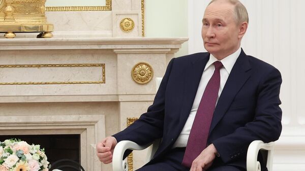 Vladimir Putin Viktor Orban ilə - Sputnik Азербайджан
