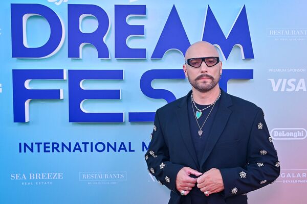 Российский комик и телеведущий Владимир Маркони на фестивале Dream Fest в Баку. - Sputnik Азербайджан