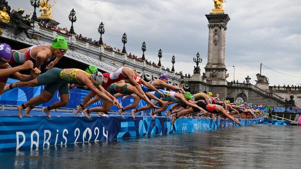 Yay Olimpiya Oyunlarında triatlon yarışları - Sputnik Azərbaycan