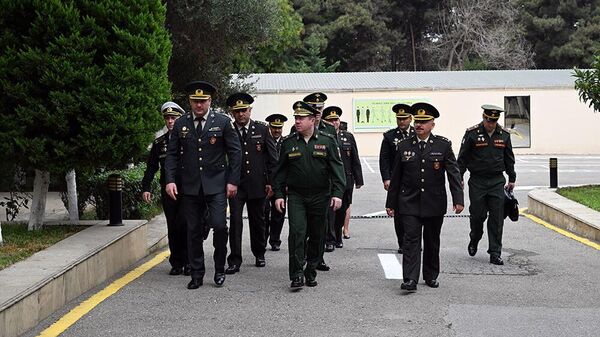 Rusiya nümayəndə heyəti Müdafiə Nazirliyinin Hərbi Polis İdarəsini ziyarət edib - Sputnik Azərbaycan