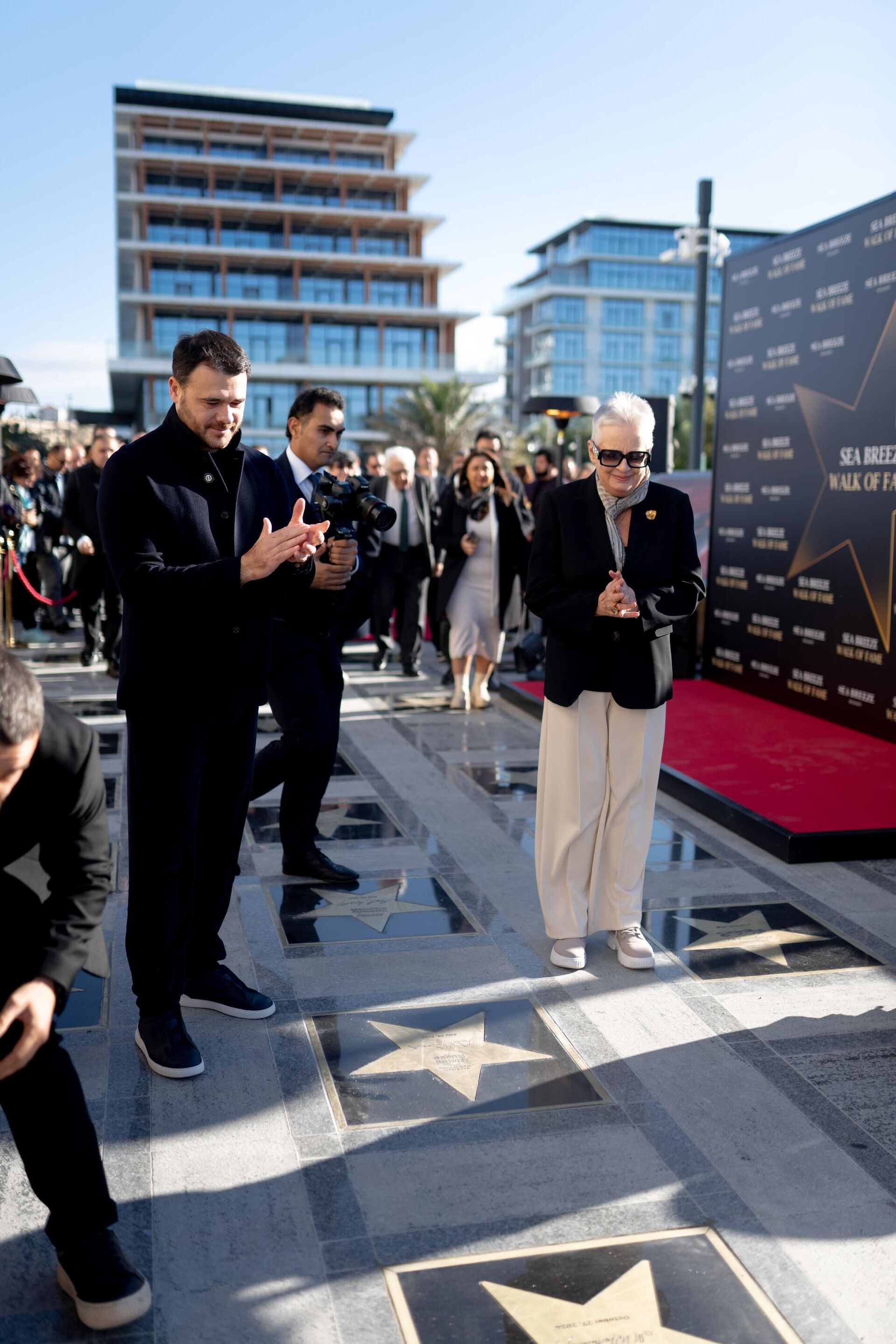 Церемония закладки звезды Максуда Ибрагимбекова в Walk of Fame в Баку - Sputnik Азербайджан, 1920, 27.10.2024