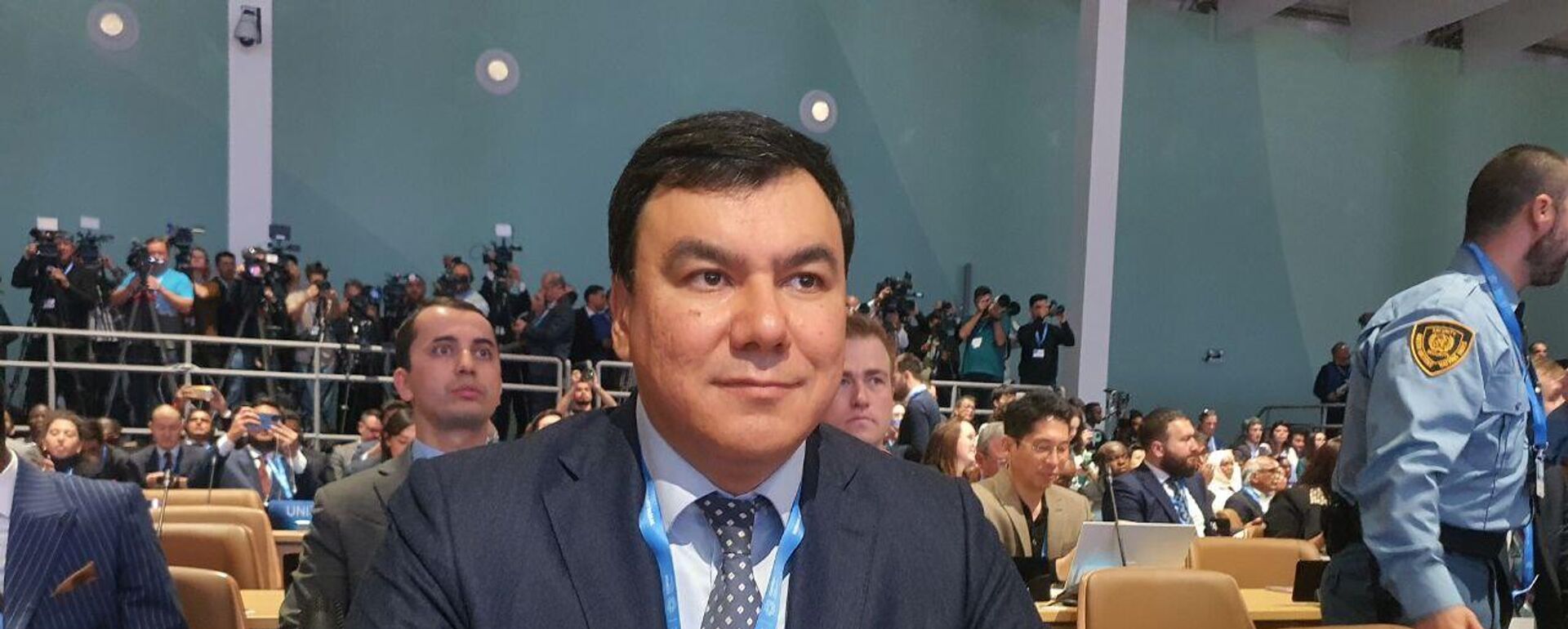 Министр экологии, охраны окружающей среды и изменения климата Узбекистана Азиз Абдухакимов - Sputnik Азербайджан, 1920, 11.11.2024