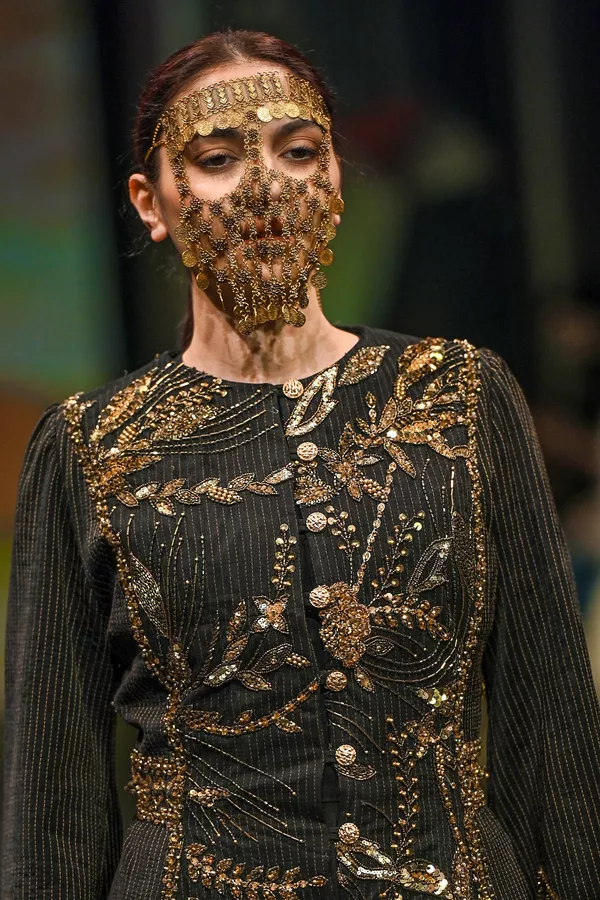 17-й сезон Azerbaijan Fashion Week в Баку 17-й сезон Azerbaijan Fashion Week в Баку - Sputnik Азербайджан