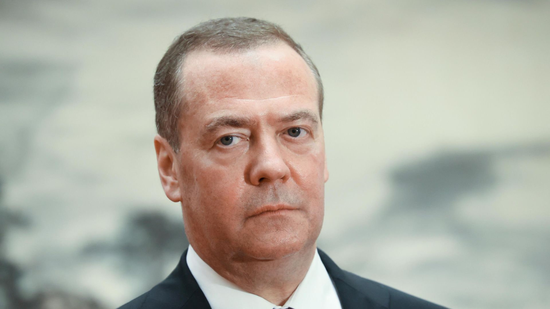 Rusiya Təhlükəsizlik Şurasının sədr müavini Dmitri Medvedev - Sputnik Азербайджан, 1920, 01.07.2026