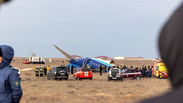 Embraer 190 - Sputnik Azərbaycan