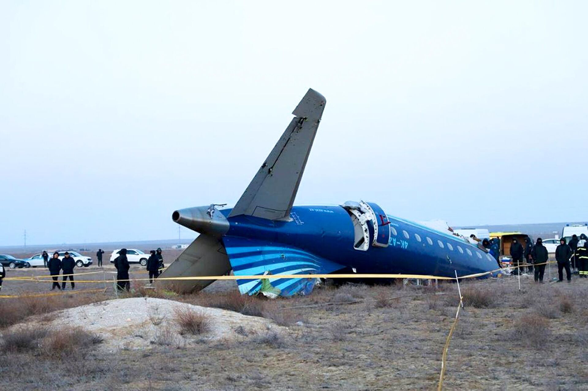 Azərbaycan Hava Yolları aviaşirkətinin Bakı-Qroznı reysini yerinə yetirən Embraer 190 təyyarəsinin Aktau şəhərinin yaxınlığında qəzaya uğraması - Sputnik Azərbaycan, 1920, 27.12.2024