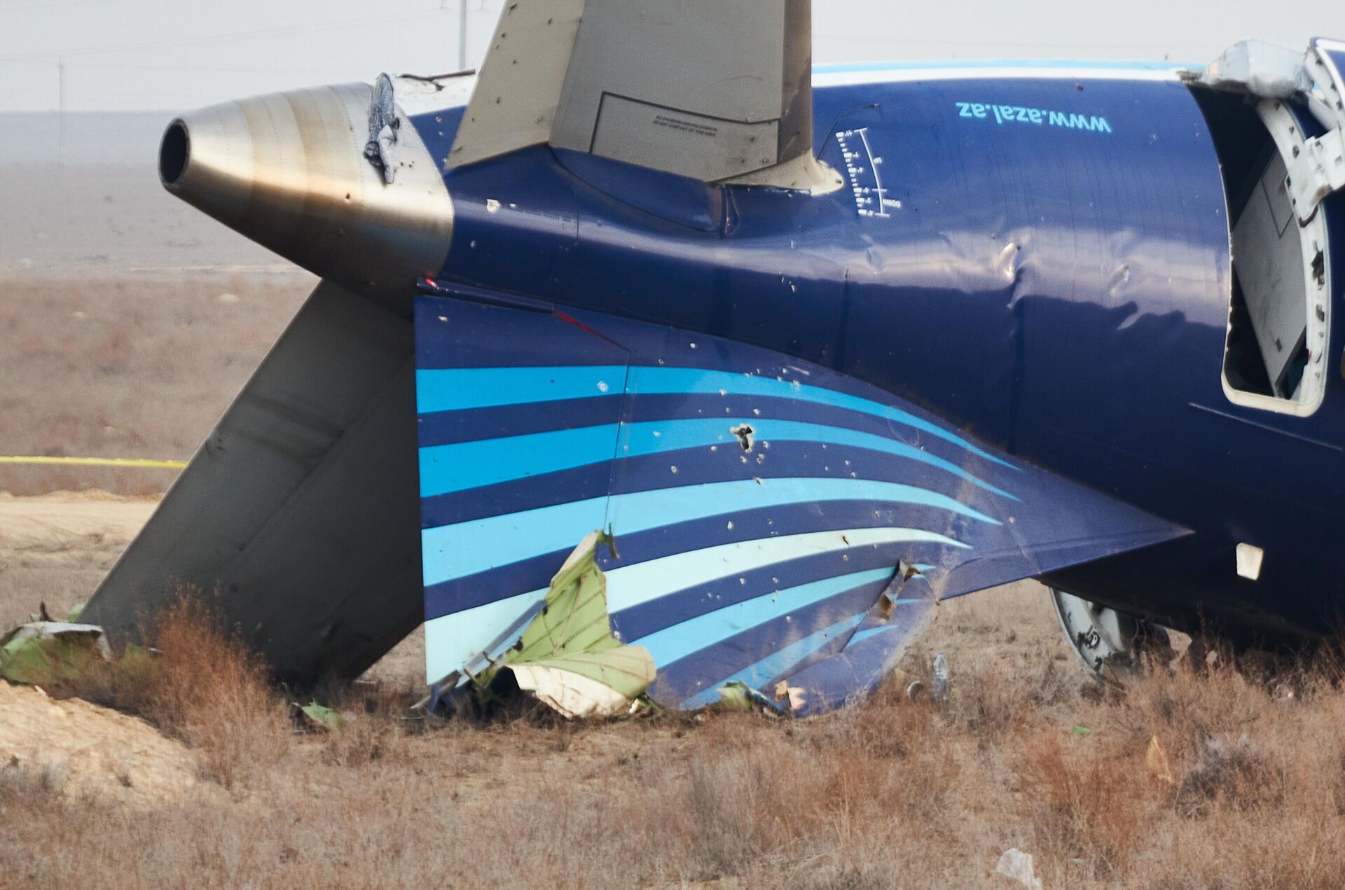 Embraer 190 təyyarəsinin Aktau şəhərinin yaxınlığında qəzaya uğraması - Sputnik Azərbaycan, 1920, 27.12.2024