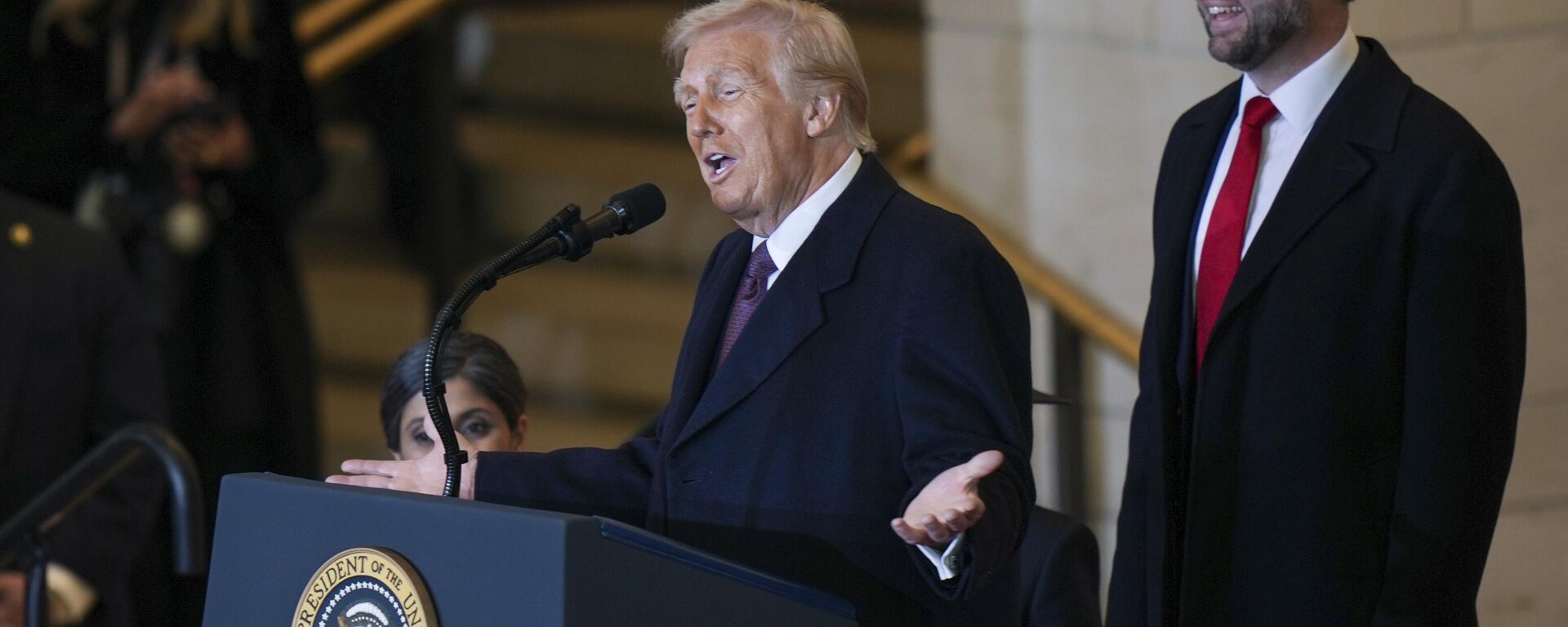 ABŞ prezidenti Donald Tramp - Sputnik Азербайджан, 1920, 01.03.2025