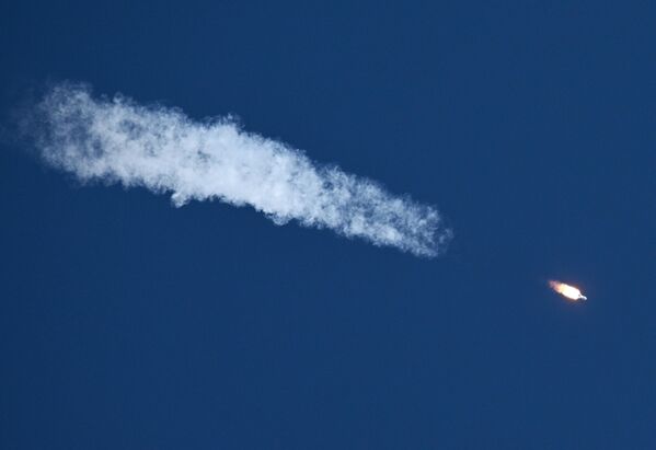 Запуск РН Союз-2.1а с кораблем Союз МС-27 с космодрома Байконур Запуск РН Союз-2.1а с кораблем Союз МС-27 с космодрома Байконур - Sputnik Азербайджан