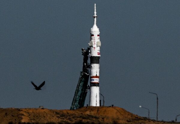 Запуск ракеты-носителя Союз-2.1а с кораблем Союз МС-27 с космодрома Байконур Запуск ракеты-носителя Союз-2.1а с кораблем Союз МС-27 с космодрома Байконур - Sputnik Азербайджан