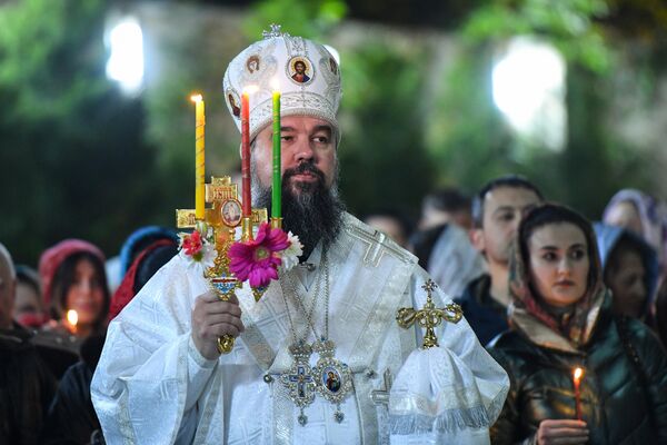 Пасхальное богослужение в Кафедральном соборе св. Жен-Мироносиц в Баку Пасхальное богослужение в Кафедральном соборе св. Жен-Мироносиц в Баку - Sputnik Азербайджан