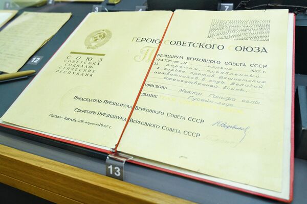 Экспозиция национального музея истории Азербайджана, посвященная героям Великой Отечественной войны. - Sputnik Азербайджан