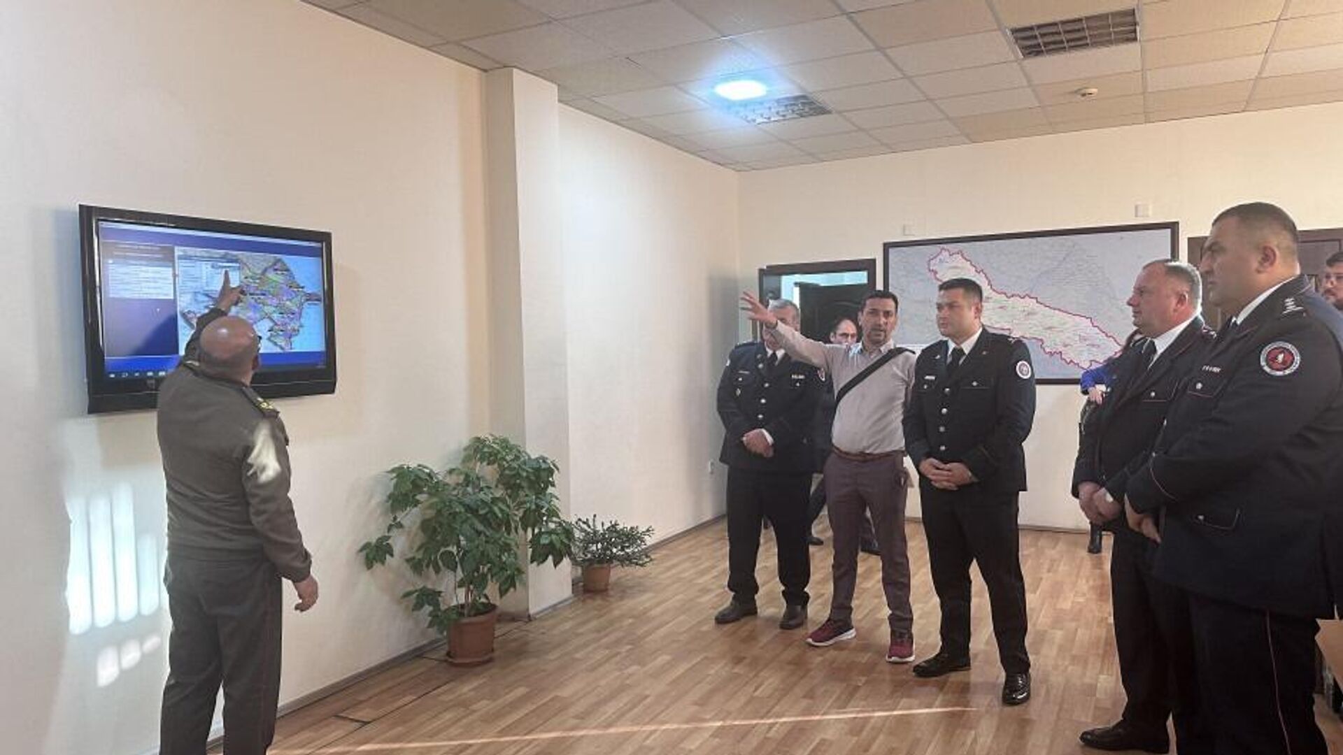 В Габале прошел учебный семинар по трансграничному воздействию лесных пожаров В Габале прошел учебный семинар по трансграничному воздействию лесных пожаров - Sputnik Азербайджан, 1920, 30.04.2025