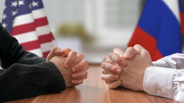 Флаги России и США - Sputnik Азербайджан