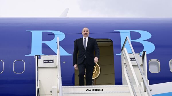Президент Ильхам Алиев прибыл с рабочим визитом в Албанию
 - Sputnik Азербайджан