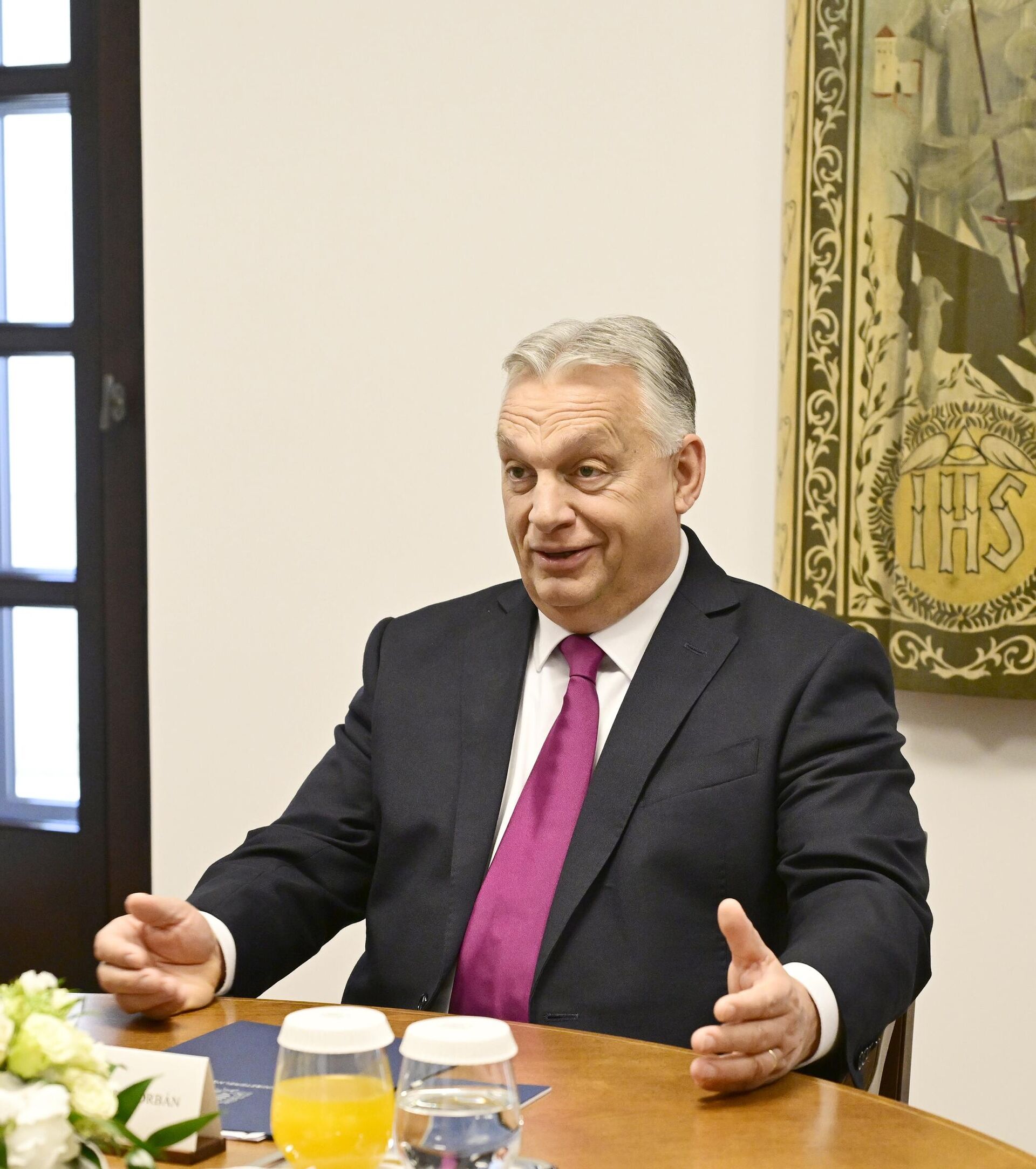 Budapeştdə Azərbaycan Prezidenti İlham Əliyevin Macarıstanın Baş naziri ilə məhdud tərkibdə görüşü olub Budapeştdə Azərbaycan Prezidenti İlham Əliyevin Macarıstanın Baş naziri ilə məhdud tərkibdə görüşü olub - Sputnik Азербайджан, 1920, 20.05.2025