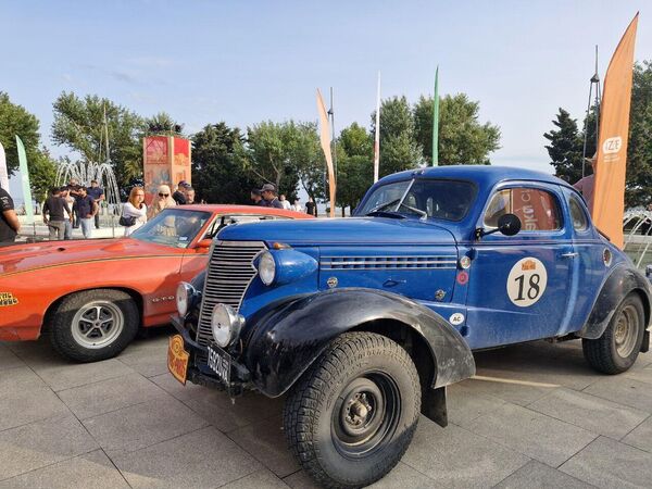 Международный автопробег Peking to Paris Motors Challenge в Баку - Sputnik Азербайджан