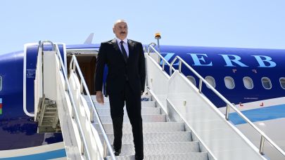 Президент Ильхам Алиев прибыл с рабочим визитом в Турцию
