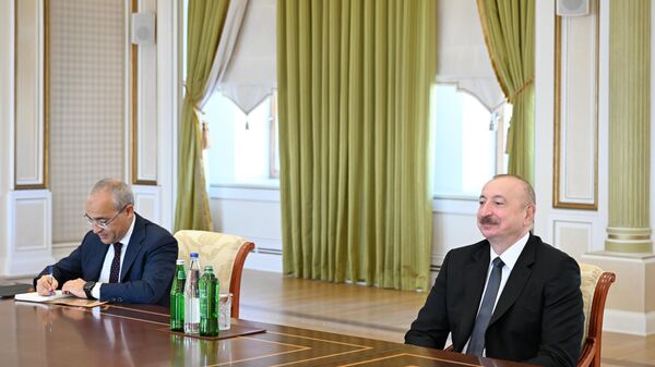 Президент Ильхам Алиев принял министра инвестиций, промышленности и торговли Узбекистана
 - Sputnik Азербайджан