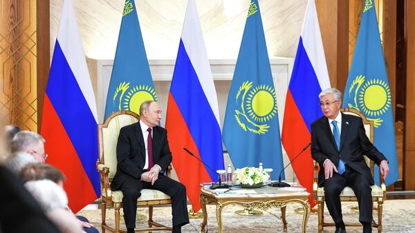 Президент РФ Владимир Путин и президент Казахстана Касым-Жомарт Токаев  - Sputnik Азербайджан
