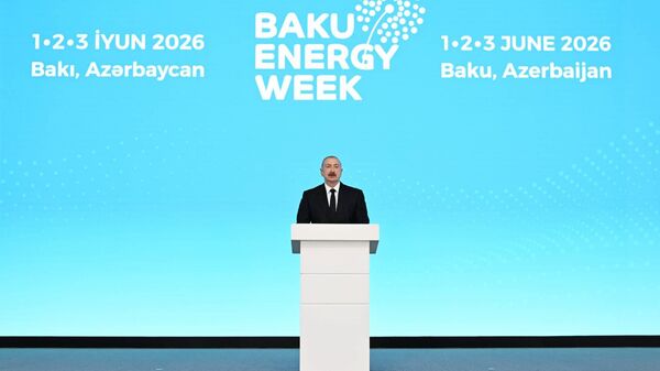 Алиев на Бакинском энергетическом форуме - Sputnik Азербайджан