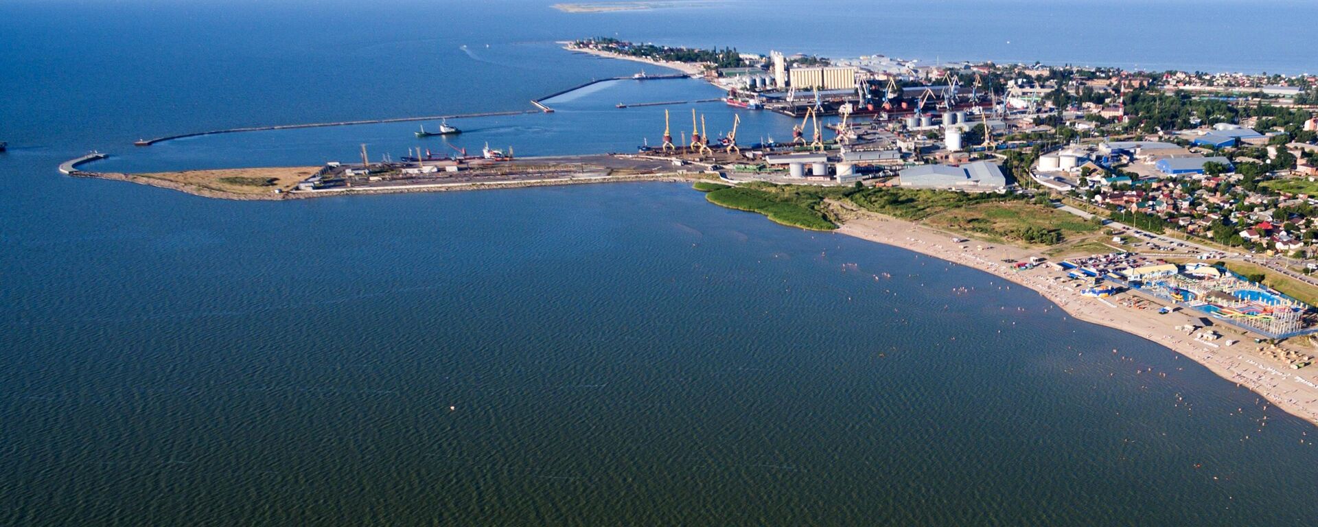 Ейский морской торговый порт  - Sputnik Азербайджан, 1920, 05.06.2026