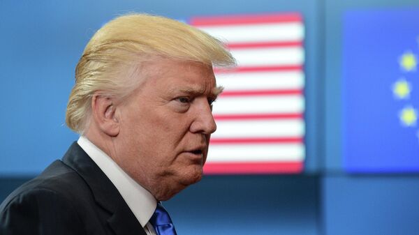 Президент США Дональд Трамп встретился с лидерами ЕС в Брюсселе - Sputnik Азербайджан