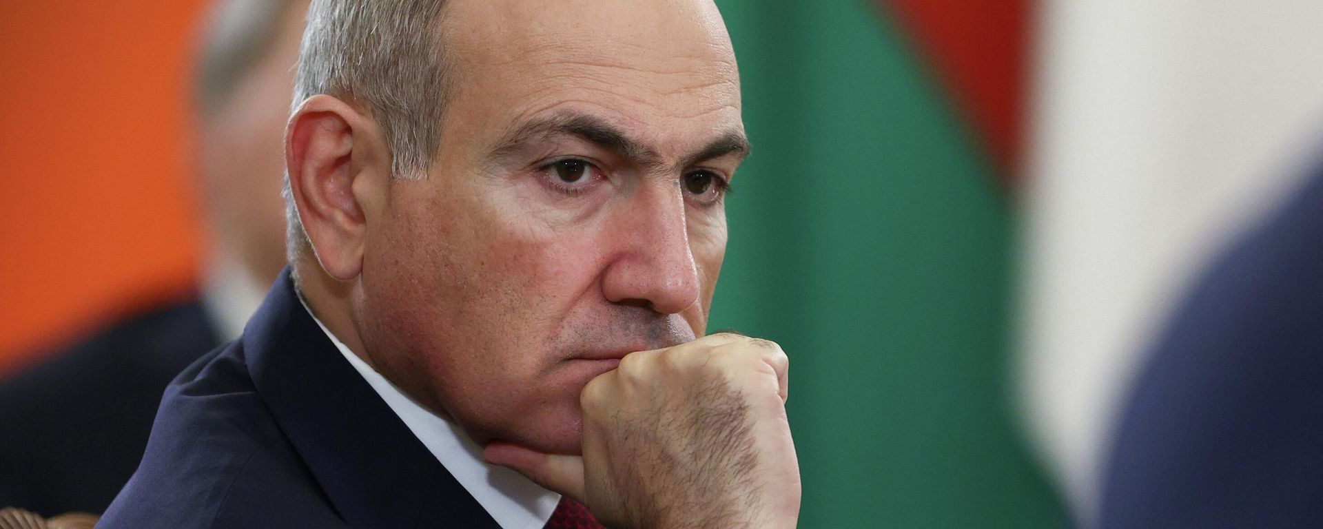 Премьер-министр Армении Никол Пашинян на заседании Высшего Евразийского экономического совета в узком составе (21 декабря 2025). Санкт-Петербург - Sputnik Азербайджан, 1920, 07.08.2026