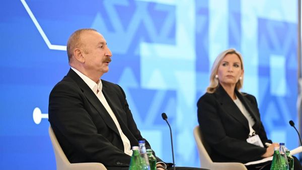 Президент Азербайджана Ильхам Алиев на открытии IV Шушинского глобального медиафорума. - Sputnik Азербайджан