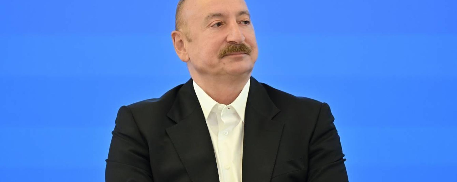 Ильхам Алиев принимает участие в открытии IV Шушинского глобального медиафорума - Sputnik Азербайджан, 1920, 13.07.2026