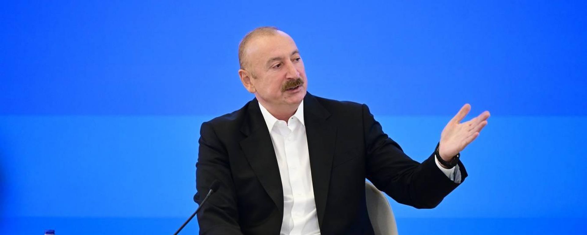 Президент Азербайджана Ильхам Алиев на IV Шушинском глобальном медиафоруме. - Sputnik Азербайджан, 1920, 13.07.2026