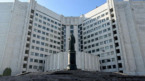 Открытие памятника  Ф.Э. Дзержинскому в штаб-квартире Службы внешней разведки РФ - Sputnik Азербайджан
